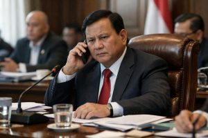 prabowo menghubungi saat rapat berlangsung untuk meminta perlengkapan tambahan guna menghadapi kebakaran hutan dan lahan (karhutla).